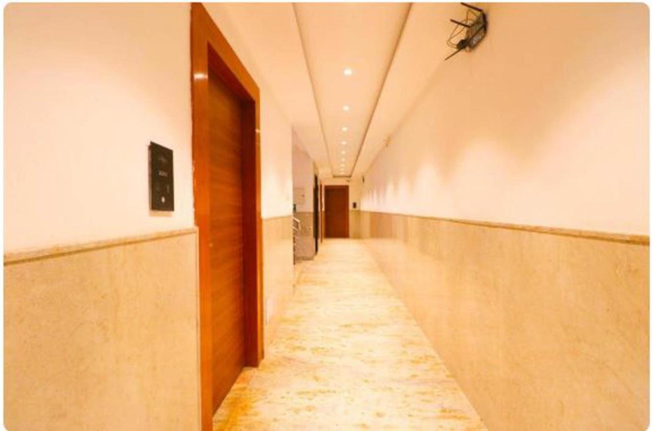 Hotel Royal Sky Luxury Near Delhi Airport Nueva Delhi Exterior foto