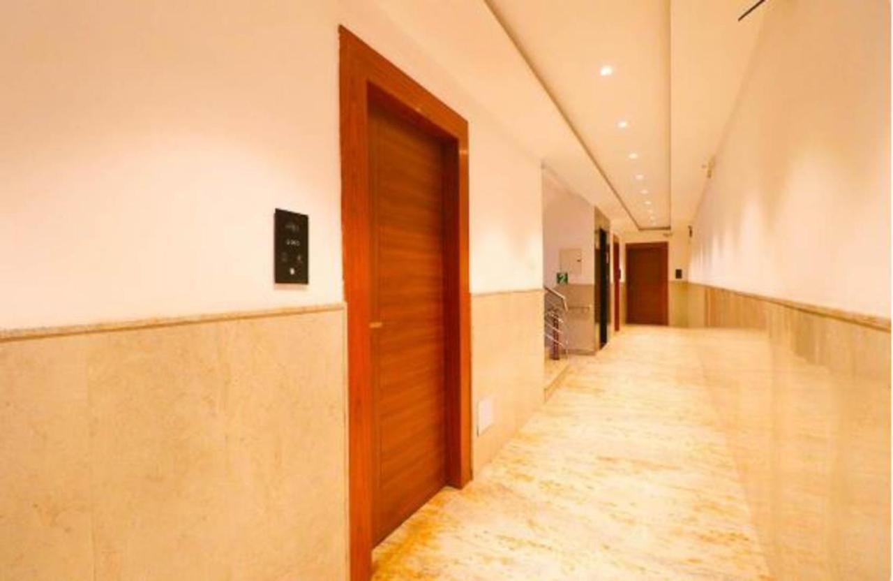 Hotel Royal Sky Luxury Near Delhi Airport Nueva Delhi Exterior foto